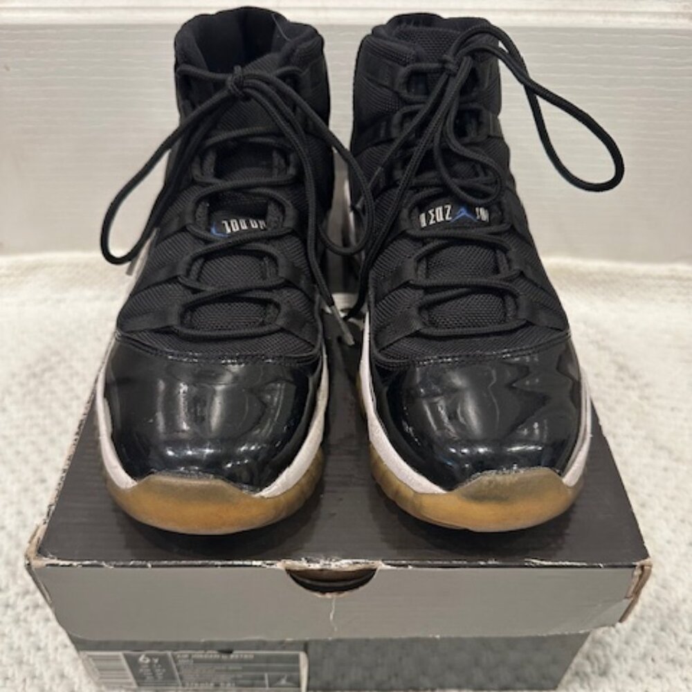Air Jordan 11 Retro GS “Space Jam” – 2000 OG Box – Size 6Y / Women’s 7.5